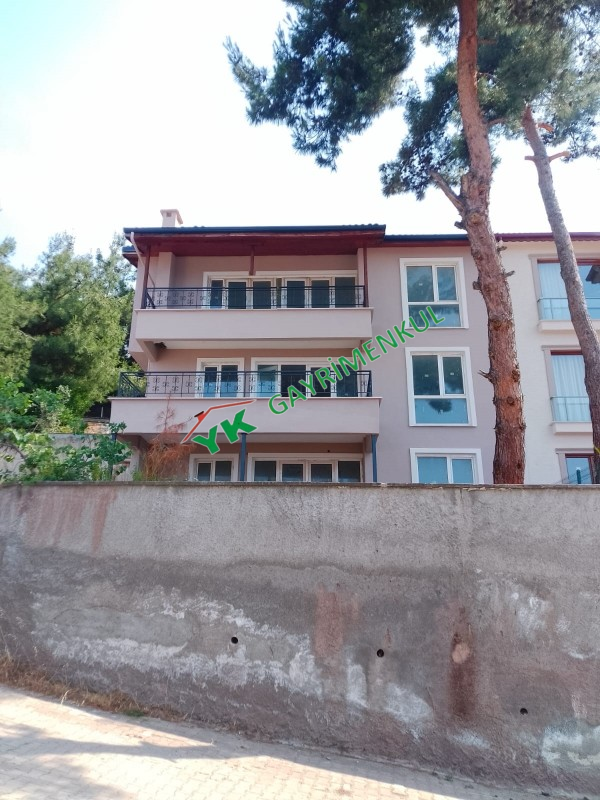 GEMLİK KURŞUNLU ÇAMLIK EVLERİ KÖRFEZ MANZARALI VİLLA